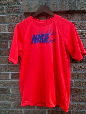 Nike Short-Sleeve Dri-Fit orange Performance Tee with blue Logo size large